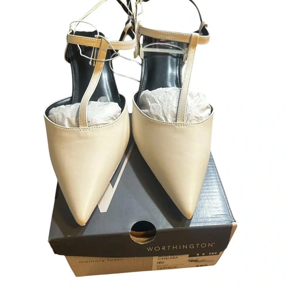 Worthington Cream Pointed Toe Heels NIB - Picture 2 of 5